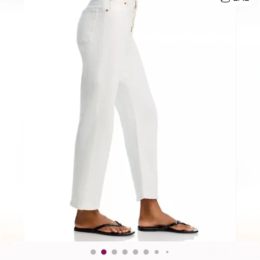 Levi’s Premium Ribcage Straight Jeans in White - Picture 2 of 7